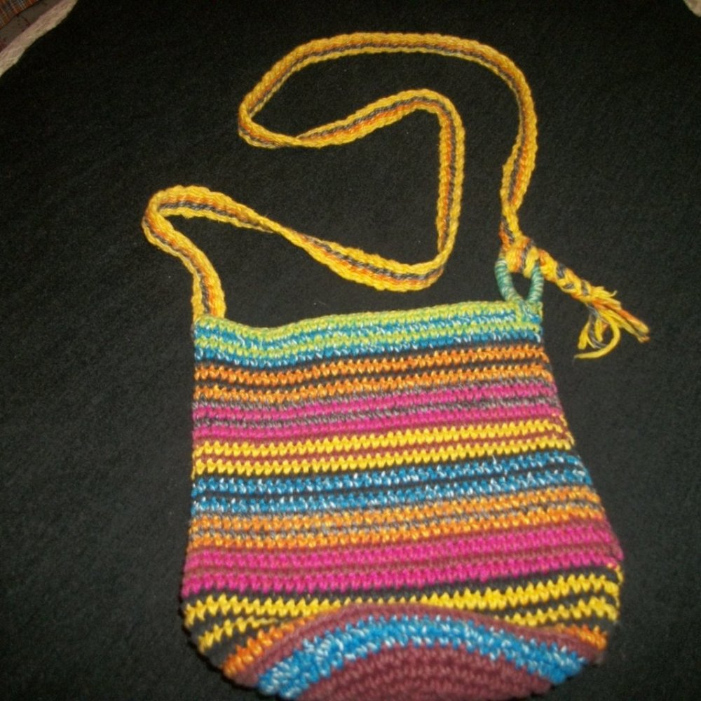 BOHO GIRL BAMBOO THREADS COLORS STRING BAG